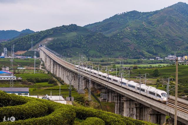 湖北沿江高铁新建里程1400公里造价2000亿! 