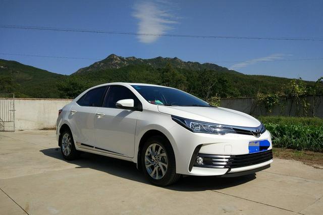 动力比轩逸强!13万入手卡罗拉1.2t,大灯吐槽丰田抠门车主不忍本田哥瑞说明书图片