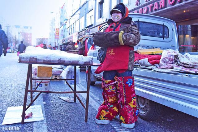能把东北花棉袄穿这么美的,我只服孙俪,没有土气,只有秀气