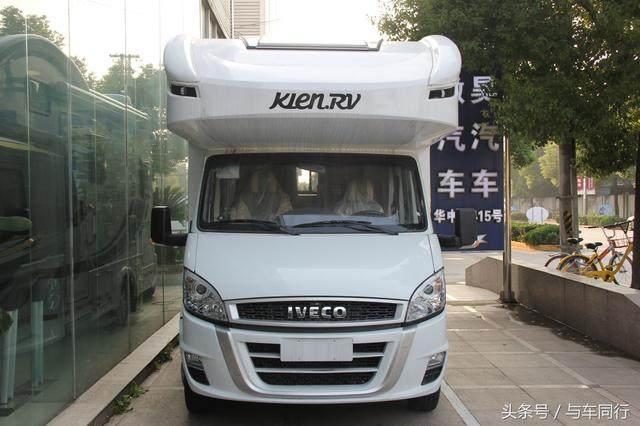 新款柴油依维柯房车 带双拓展功能 蓝牌C照!