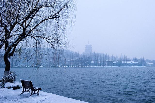 最美不过西湖雪,大雪后的杭州美到窒息!