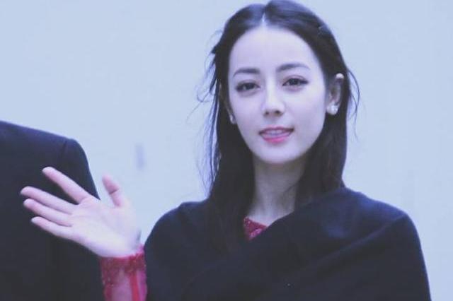 热巴开通抖音发视频,一天吸粉300万!关晓彤抖