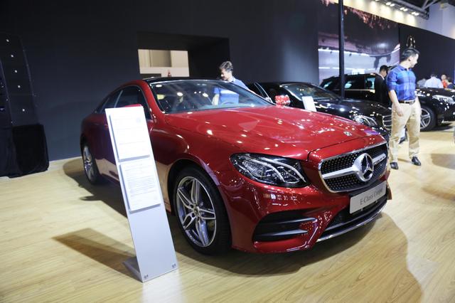 奔驰e-class coupe,60万级别时尚轿跑车,车展实拍!