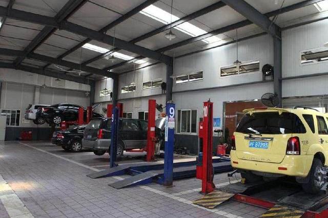 汽修行业利润大黑幕多,在路边店保养的车辆,真