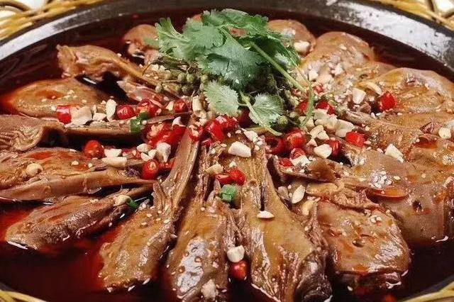 手把手教你做秘制辣鸭头,多图分解步骤,另赠送q3充气泵如何用图片