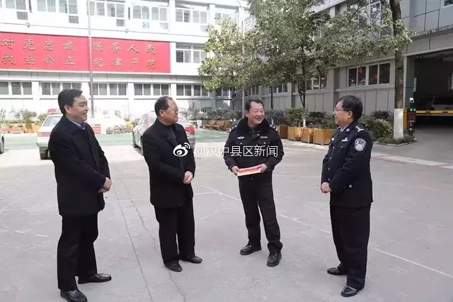 汉中市副市长,市公安局长李谞同志深入宁强公安机关开展走访慰问