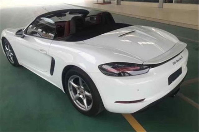 听名字像是日本人,长相酷似赵丽颖,还倒追白敬