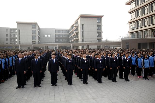 东营一中2018高考百日誓师大会，师生群情激昂