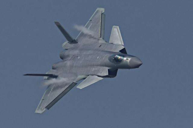 歼20和苏57谁才会是F22最大的威胁?这次美国