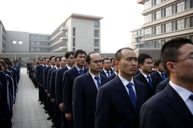 东营一中2018高考百日誓师大会，师生群情激昂