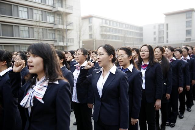 东营一中2018高考百日誓师大会，师生群情激昂