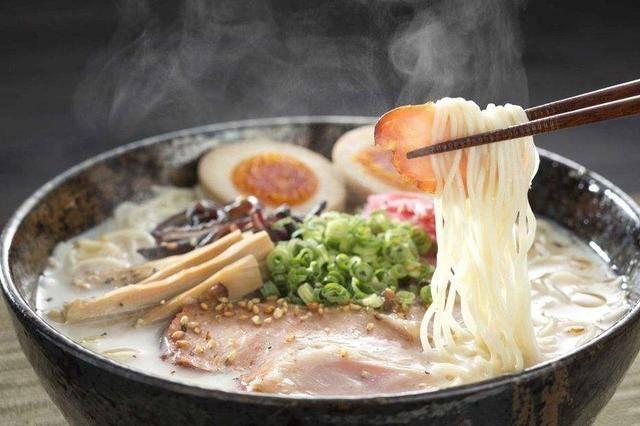 记住这8个下面条的技巧，让你下的面爽口嫩滑，家人都爱吃