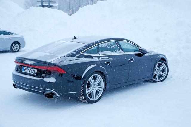 假如送你一辆价值80万的豪车，你会选择谁？