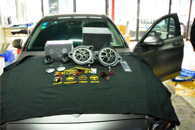 唐山汽车音响改装 奔驰C260无损升级丹拿专用喇叭