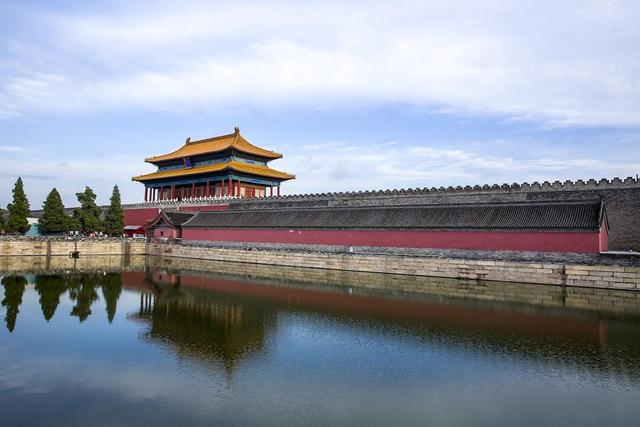 故宫为何叫做紫禁城,又为何没有一棵树