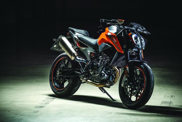 KTM 的全新街车 2018 Duke 790