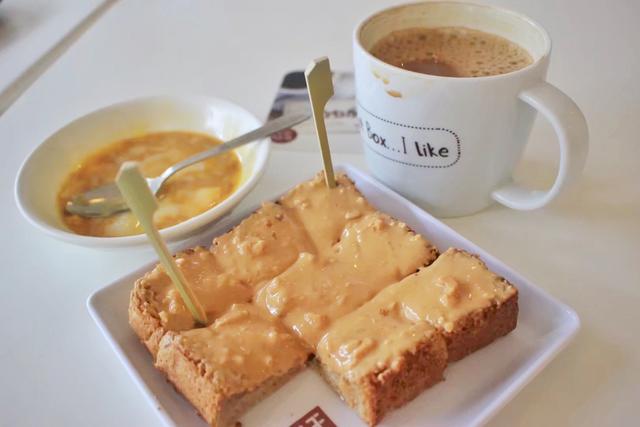 新加坡物价,矿泉水10元一瓶天价,水果却是最便