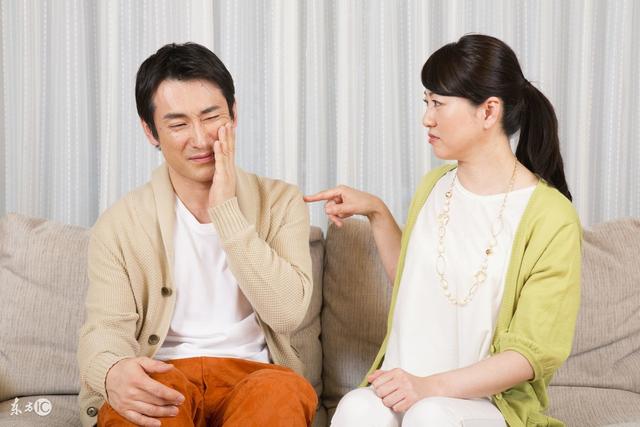 老公将小三带回家，狠心婆婆却要儿媳离婚主动让位，看她如何面对