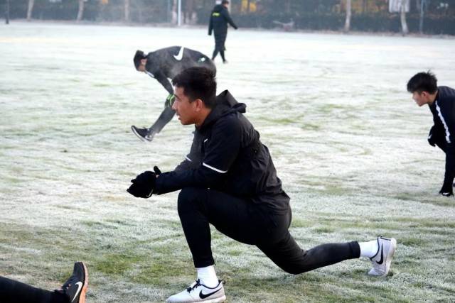 武汉卓尔启动魔鬼训练