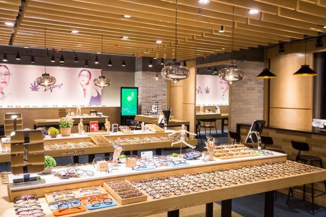 正佳惊现网红眼镜店!可以hea足一整天!