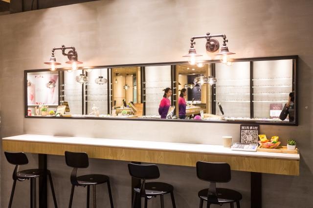 正佳惊现网红眼镜店!可以hea足一整天!