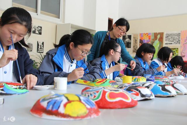 托管班终结!明年起,中小学生放学延迟到5点,教