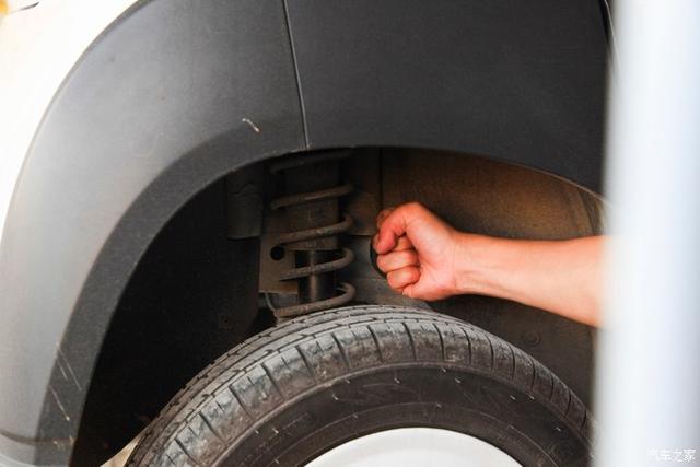 这是1辆回头率超过法拉利的“玩具车” 来自广西独家——宝骏E100
