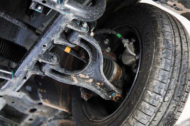 这是1辆回头率超过法拉利的“玩具车” 来自广西独家——宝骏E100