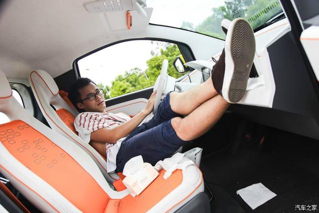 这是1辆回头率超过法拉利的“玩具车” 来自广西独家——宝骏E100