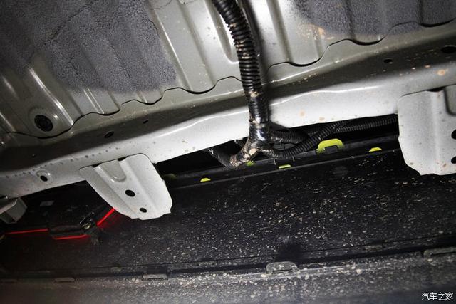 这是1辆回头率超过法拉利的“玩具车” 来自广西独家——宝骏E100