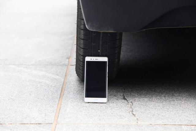 这是1辆回头率超过法拉利的“玩具车” 来自广西独家——宝骏E100