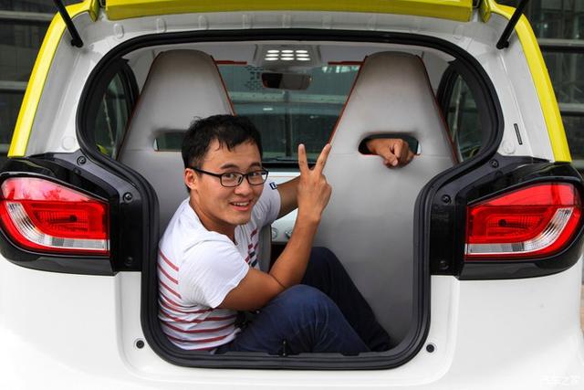 这是1辆回头率超过法拉利的“玩具车” 来自广西独家——宝骏E100