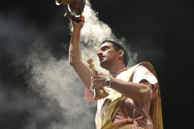 一个中国人的困惑:明明皮肤黑,为什么印度人都