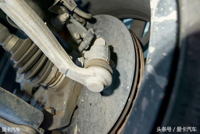 20万级的扭力梁 东风标致5008底盘解析
