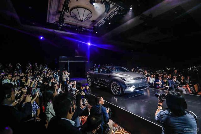拜腾首款概念车正式亮相CES展， 2019年量产上市