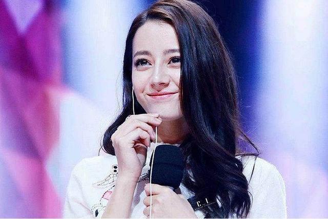 迪丽热巴代言费4百万,杨颖的代言费是热巴的5