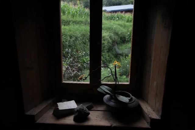 法国女孩抛弃建筑师身份，定居云南深山，做了一生中最美的决定