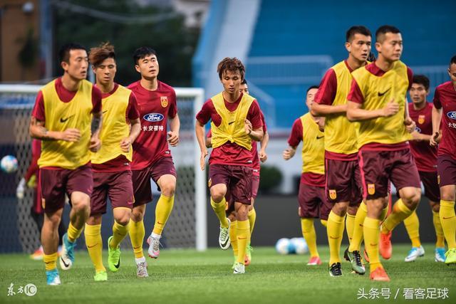 伊朗裁判法加尼提前回国, 足协官员称不会处罚