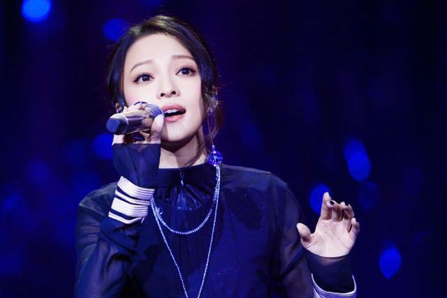 张韶涵《阿刁》歌词被解读暗指范玮琪!她们的