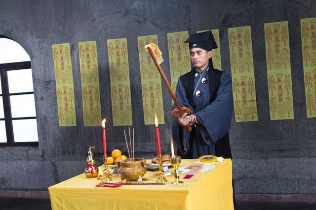 庙里超度照片的简单介绍