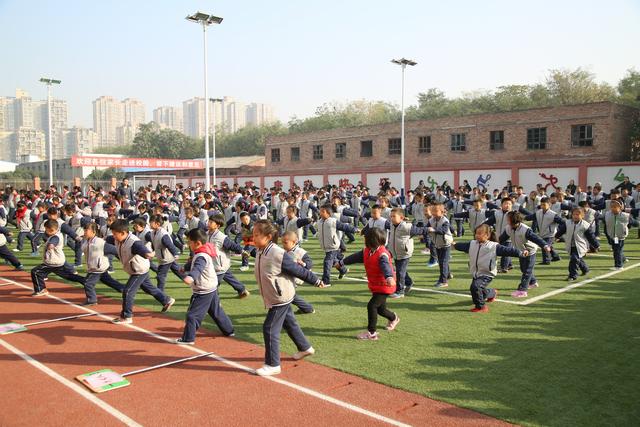 西安高新新徽学校开展教学开放日暨家长会活