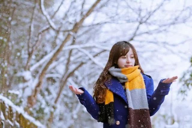 最上镜的6个拍照姿势,你还怕下雪天不会凹造型吗?