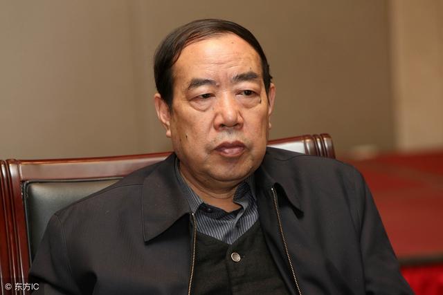 贾平凹《废都》因性描写被禁17年，从最干净沦落为最流氓的作家