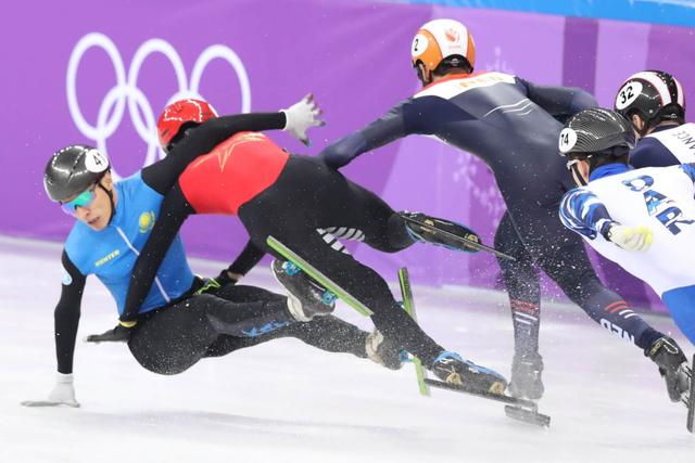 平昌快报:中国冰刀摔进半决赛