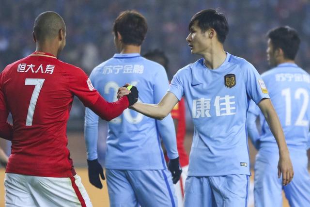 2018中超赛季需要与国际接轨,球衣背后为什么