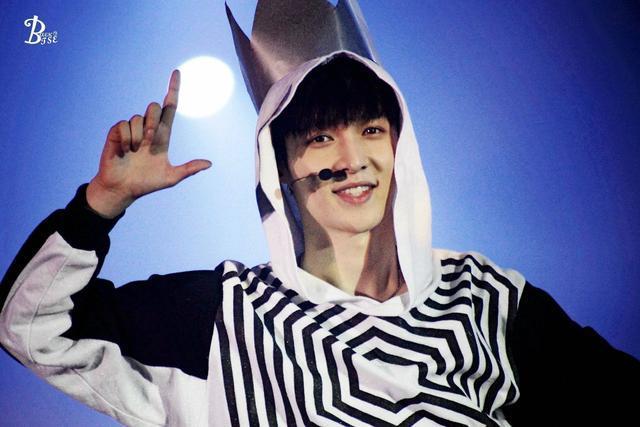  L手势是张艺兴和粉丝们的专属约定