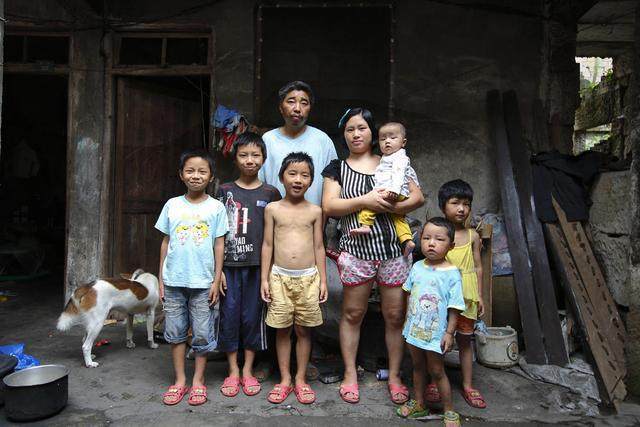 越穷越生越生越穷,迷信生儿养老夫妻一口气生