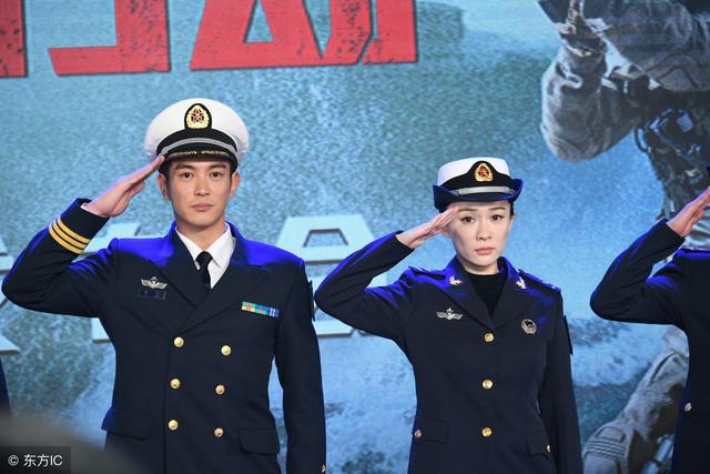 《红海行动》杜江燃爆,他再不是那个霍思燕的