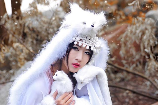 民间故事:偶遇的女子,却是狐仙报恩,还有了二个孩子