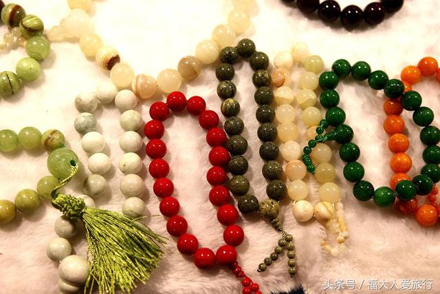 为什么各地旅游纪念品丑得千篇一律?